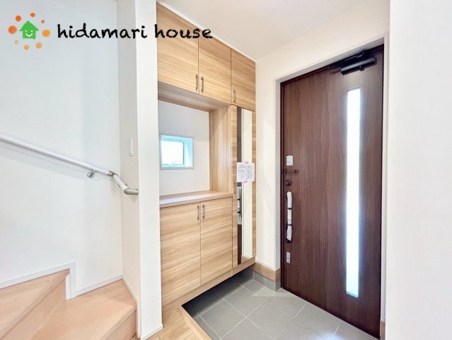 北区大成町4丁目　新築戸建　ブルーミング01の玄関