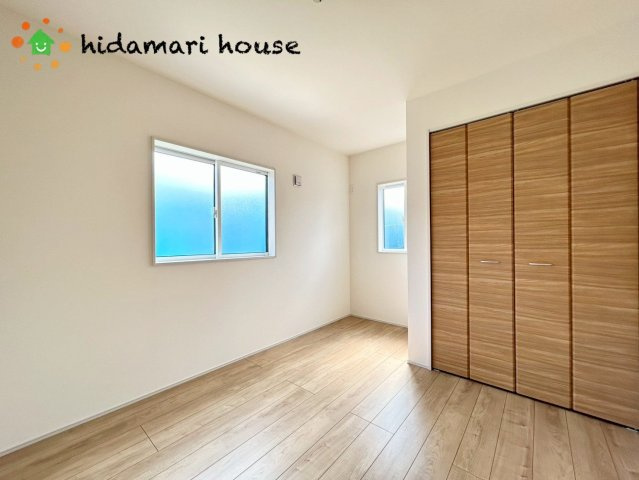 北区大成町4丁目　新築戸建　ブルーミング01の洋室