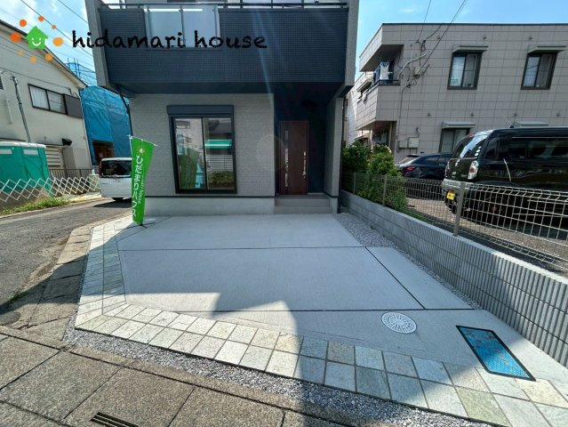 北区大成町4丁目　新築戸建　ブルーミング01の駐車場