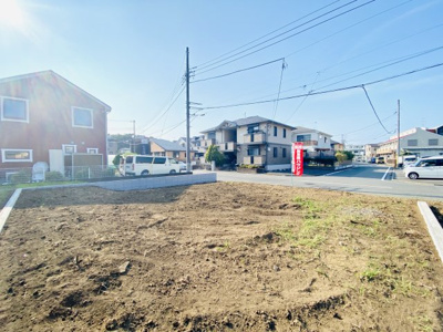 【前面道路含む現地写真】 | 湘南台駅 藤沢市遠藤／建築条件なし売地２区画の旧区画整理地内-52-23- | 陽当たり良好、朝の目覚めから陽を浴びる健康的な物件です。ご希望のハウスメーカーで理想の家を建築、想い描いたマイホーム・住まいづくりを実現させてください♪