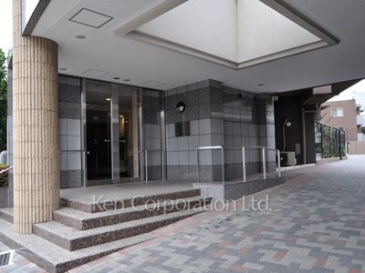 【エントランス】 | ディオレ西新宿 | エントランスです