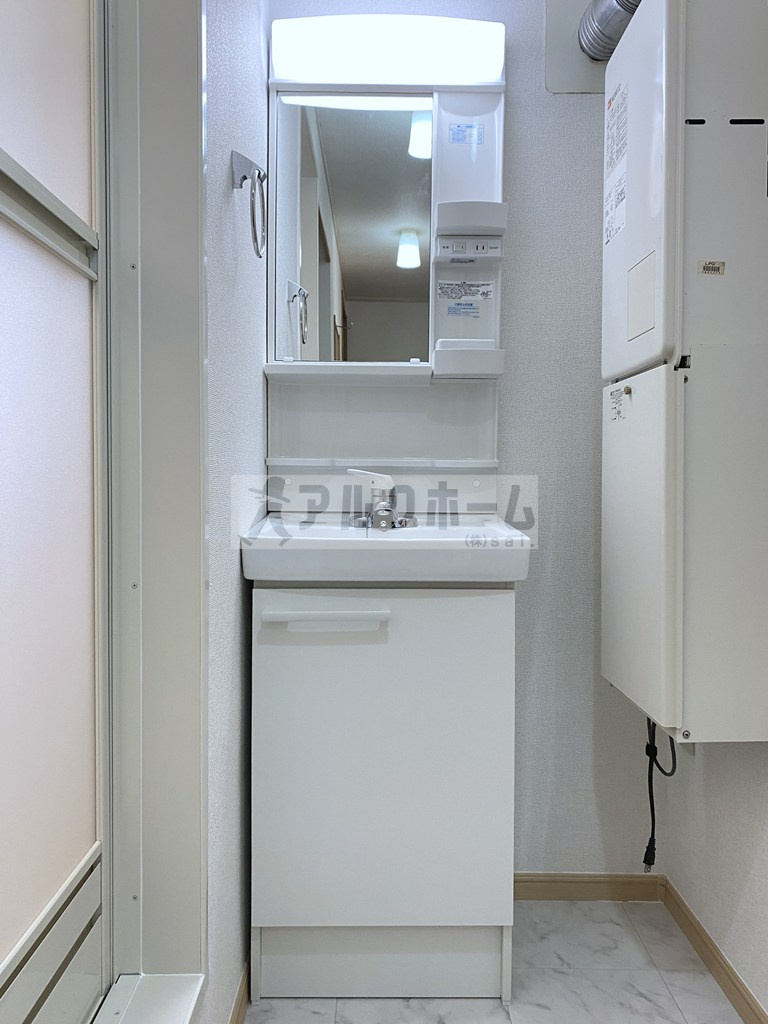 ハイム市場の独立洗面台