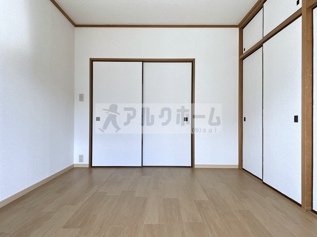 ハイム市場の洋室