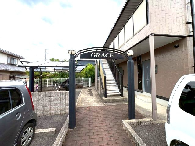 ＧＲＡＣＥのエントランス
