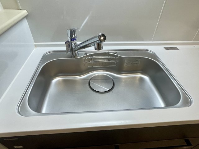 杉並区本天沼3丁目　整形角地　快適コンパクト邸宅のキッチン