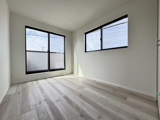 杉並区本天沼3丁目　整形角地　快適コンパクト邸宅の洋室