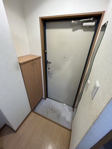 グランシティ西三国の玄関