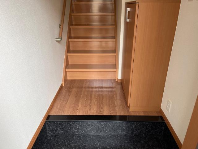 アイエスパレス・ウェストの玄関|玄関