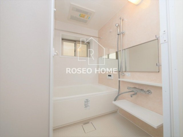 ブルグ真田山の浴室|同マンション別部屋：参考写真