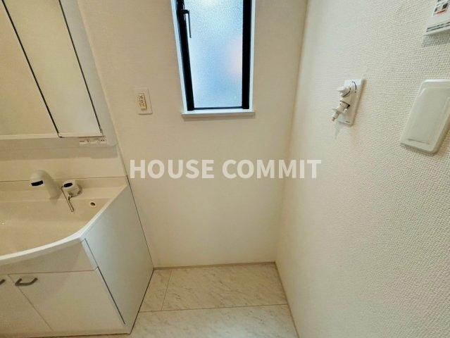 成田市郷部　新築戸建て　B号棟のランドリースペース