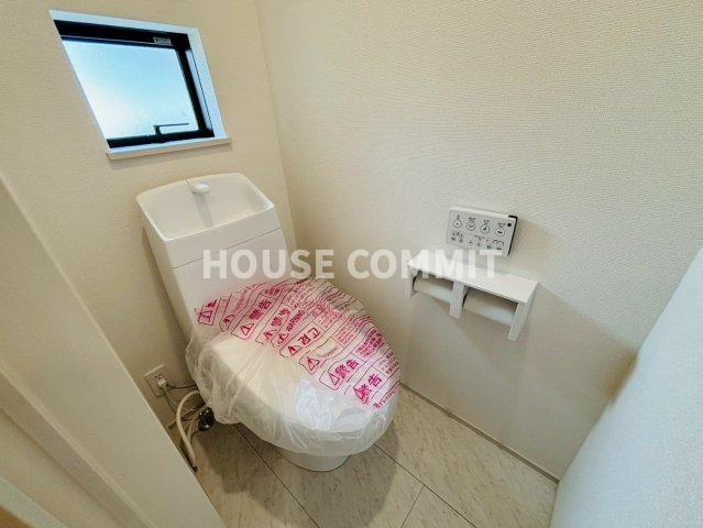 成田市郷部　新築戸建て　B号棟のトイレ