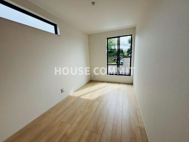 成田市郷部　新築戸建て　B号棟の洋室