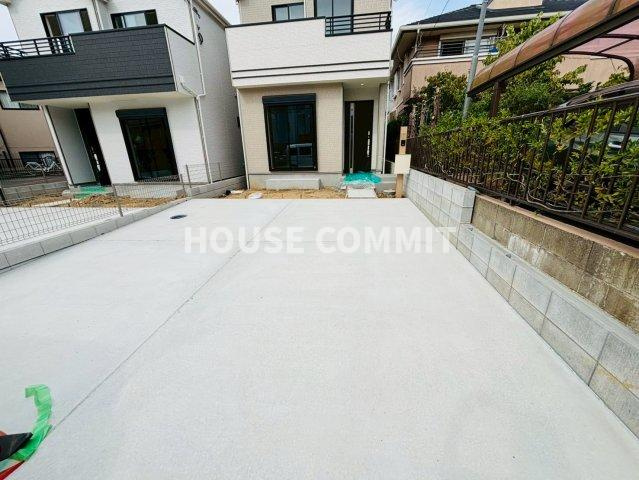 成田市郷部　新築戸建て　B号棟の駐車場