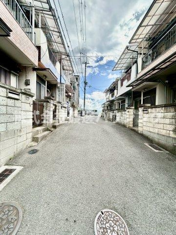 横小路町1丁目一戸建の周辺