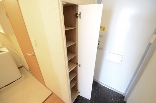 レオパレスパストラルＢの収納