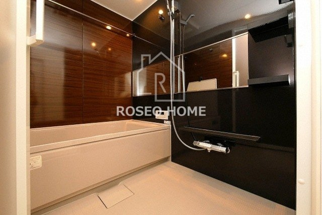 エムヒルズ本町東の浴室