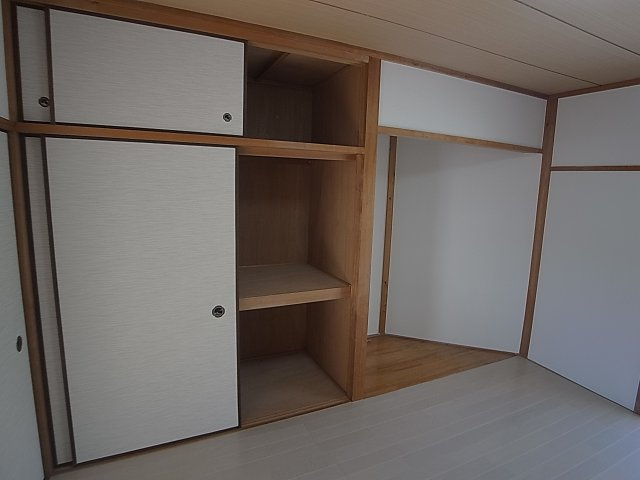 菊水町10丁目貸家の収納|収納スペースも豊富