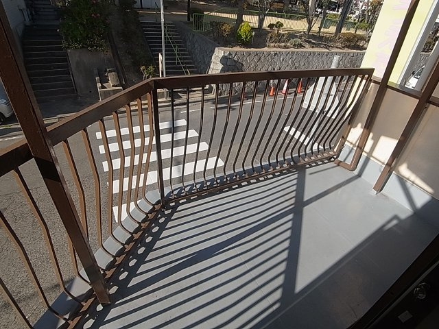 菊水町10丁目貸家のバルコニー|広めで日当たり良好のバルコニー