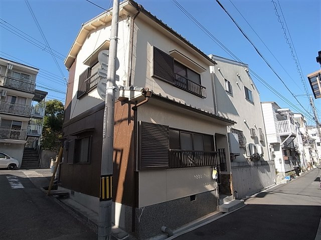 菊水町10丁目貸家