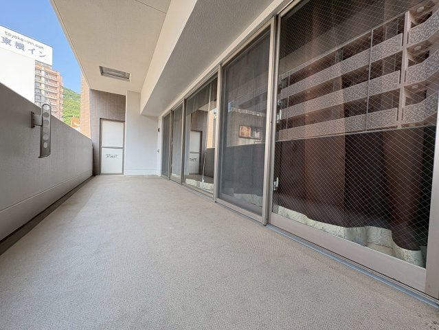 アルファステイツ新町のバルコニー