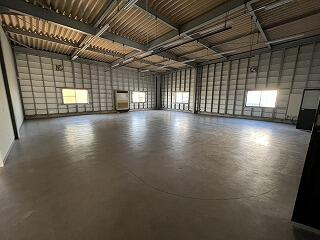 小山東間々田倉庫事務所1棟のロビー