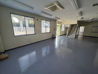 小山東間々田倉庫事務所1棟のロビー
