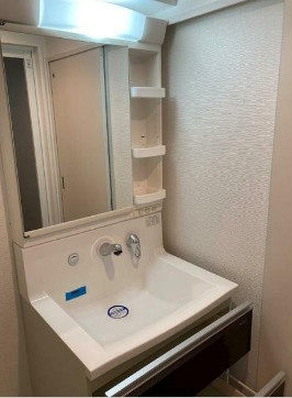 【独立洗面台】 | ユーノ新宿柏木 | 嬉しい独立洗面台付き。