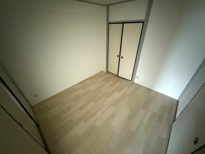 【洋室】 | ベルベ田中