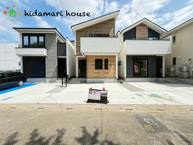 北区土呂町19期　新築戸建　グレイス02の駐車場