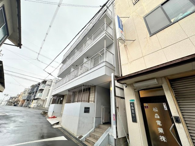 セレスティアル東三国の外観