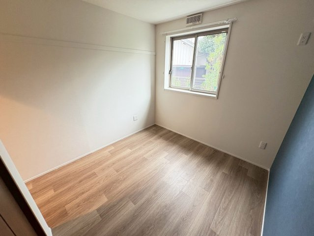 ポプリ中山の居間・リビング