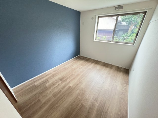 ポプリ中山の居間・リビング