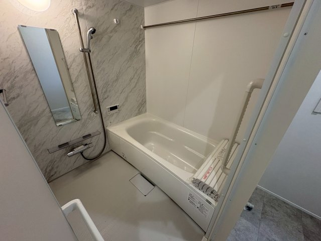 ポプリ中山の浴室