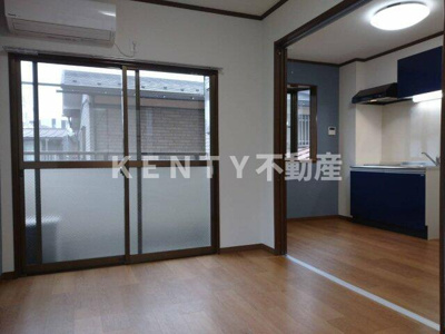 【居間・リビング】 | コーポ本間 | おしゃれな居間です