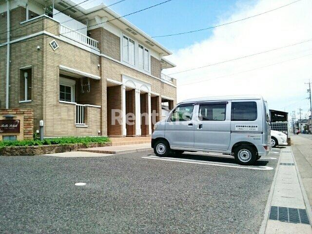 ベル　ソレイユＡの駐車場|駐車場