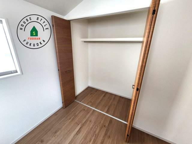 福岡市城南区友丘4丁目第1-3棟（2号棟）の内観：施工例|大きなスペースがあり、収納には困りません。