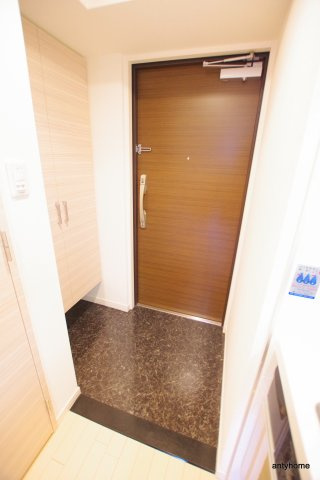 アドバンス西梅田2　仲介手数料無料の玄関