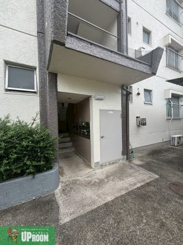 カトウハイツのエントランス