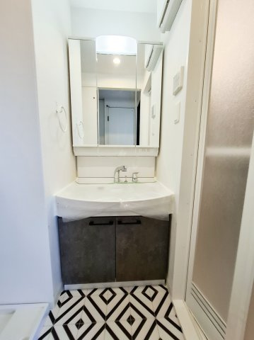 光Haus＋里中の洗面所