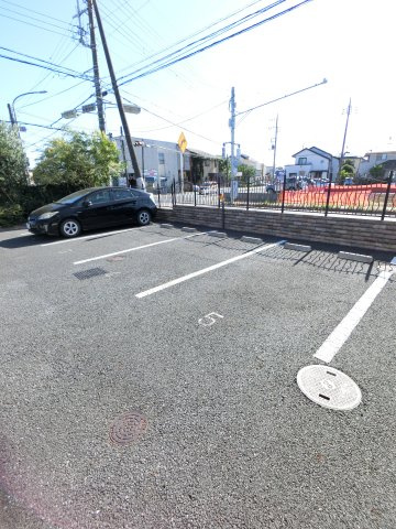 Dame Blanche～白い貴婦人～の駐車場