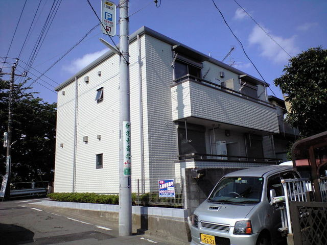 妙蓮寺ハウスのエントランス|全室南向き角部屋２面採光　耐震耐火旭化成ヘーベルメゾン