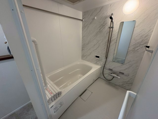 ポプリ中山の浴室