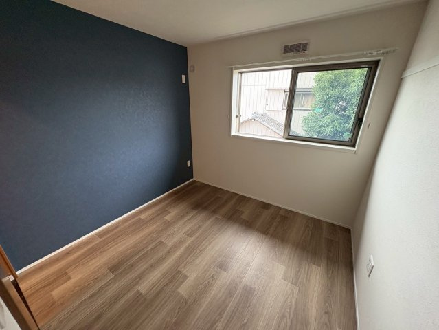 ポプリ中山の居間・リビング