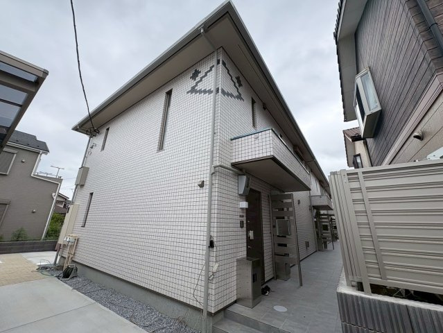 ポプリ中山の外観