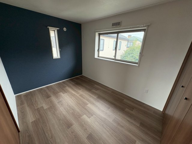 ポプリ中山の居間・リビング