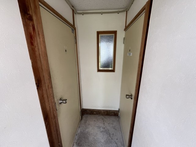 【その他共用部分】 | 売アパート　曙FOB　 | 1階玄関前