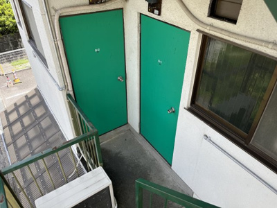 【その他共用部分】 | 売アパート　曙FOB　 | 2階玄関前