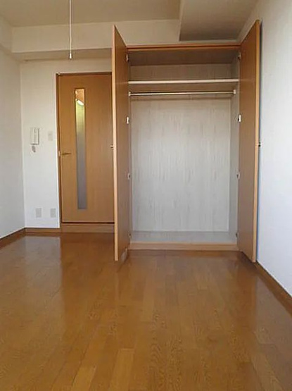 【収納】ガラ・シティ笹塚