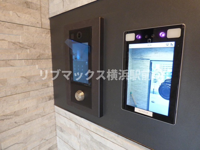 【エントランス】RELUXIA横濱鶴見Ⅳ