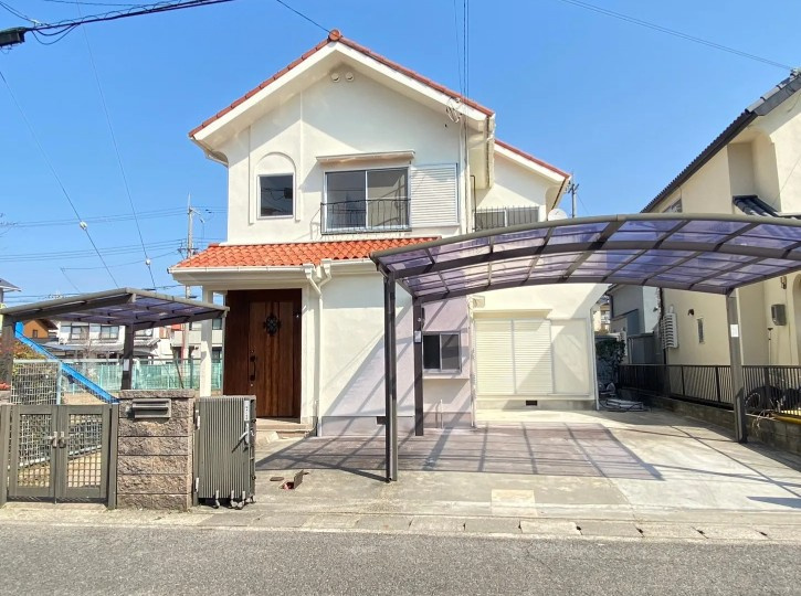 守山市水保町　中古戸建の外観